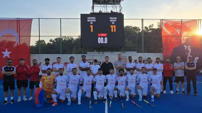 Türk Hokeyinin Volkanı Play-Off'ta  Liderlik Koltuğunda   