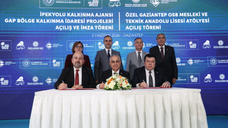 Yeni kalkınma hamleleri için imzalar atıldı