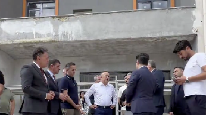 Depremde hasar gören okul yeniden hayat buluyor