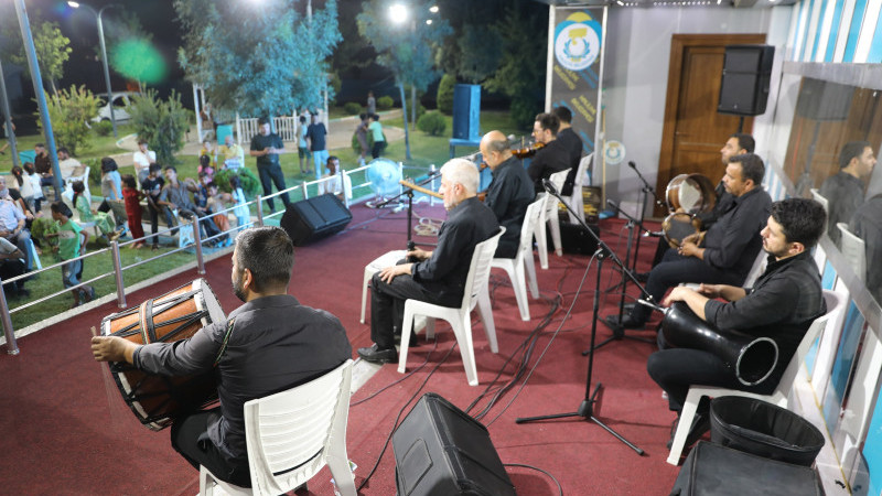 HALİLİYE BELEDİYESİ'NDEN SANCAKTAR MAHALLESİ'NE YAZ KONSERİ COŞKUSU