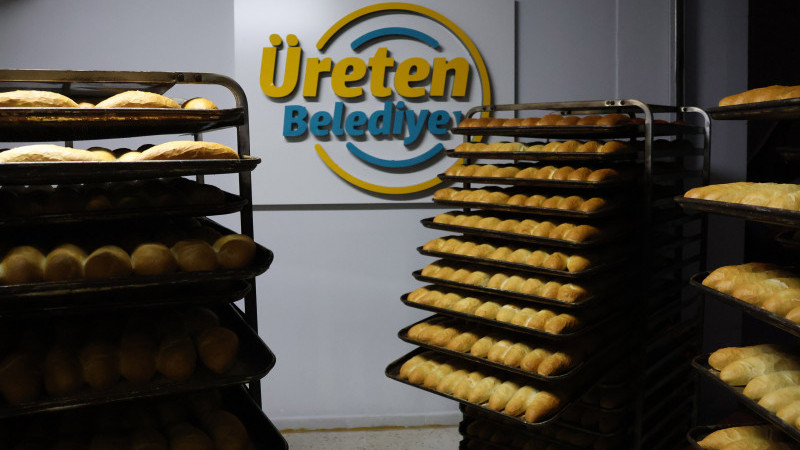 HALİLİYE’DE GÜNDE 7 BİN 368 EKMEK İHTİYAÇ SAHİPLERİNE ULAŞTIRILIYOR