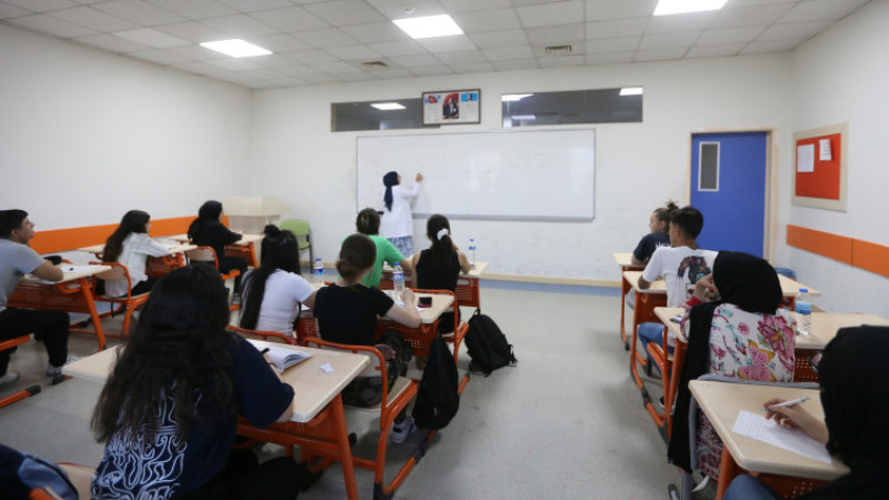 GASMEK ÖĞRENCİLERİ HAYALLERİNDEKİ ÜNİVERSİTE VE BÖLÜMLERE YERLEŞTİ