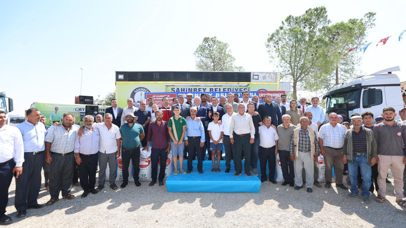 ŞAHİNBEY BELEDİYESİN’DEN ÇİFTÇİLERE 2 BİN TONLUK GÜBRE DESTEĞİ