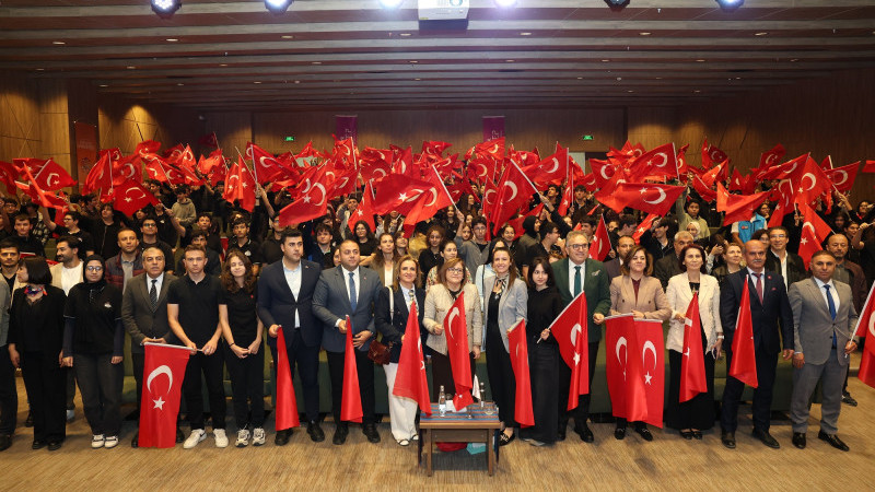 BAŞKAN ŞAHİN, GENÇLERLE BULUŞTU