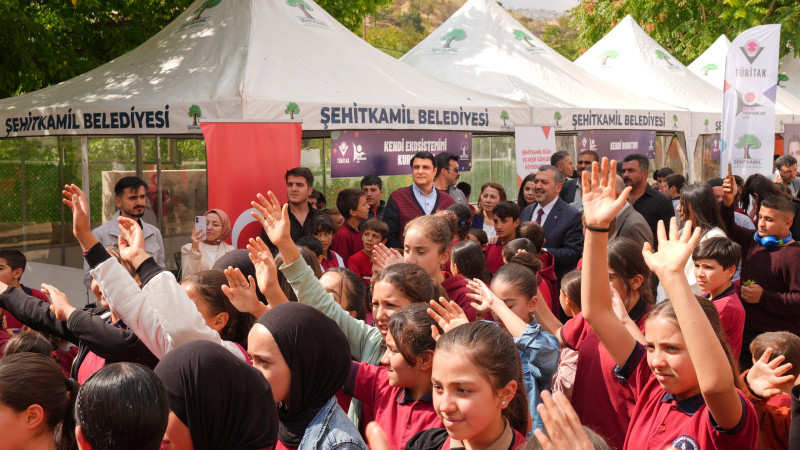 ŞEHİTKAMİL’DE BİLİM ŞENLİĞİ BAŞLADI