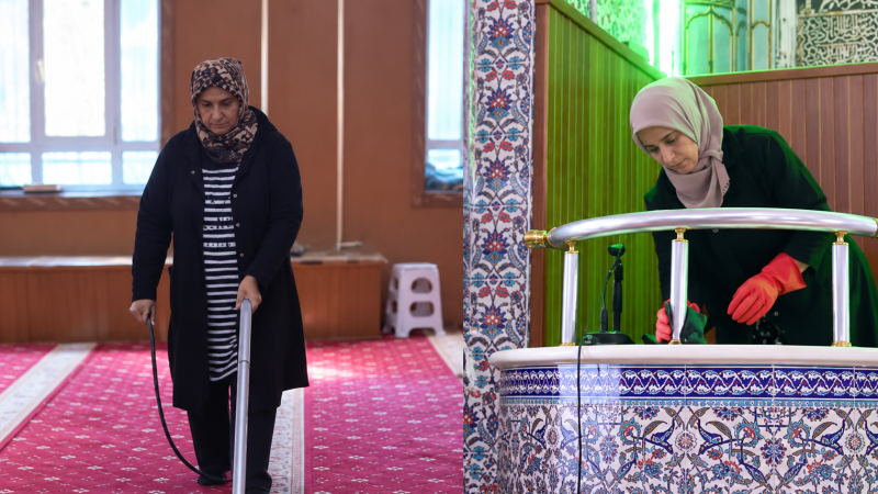 ŞEHİTKAMİL’DE CAMİLER TERTEMİZ, VATANDAŞ MEMNUN