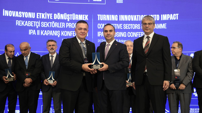 GTB’NİN ANTEP FISTIĞINDAKİ TEKNOLOJİ YATIRIMINA BAKAN KACIR’DAN ÖDÜL